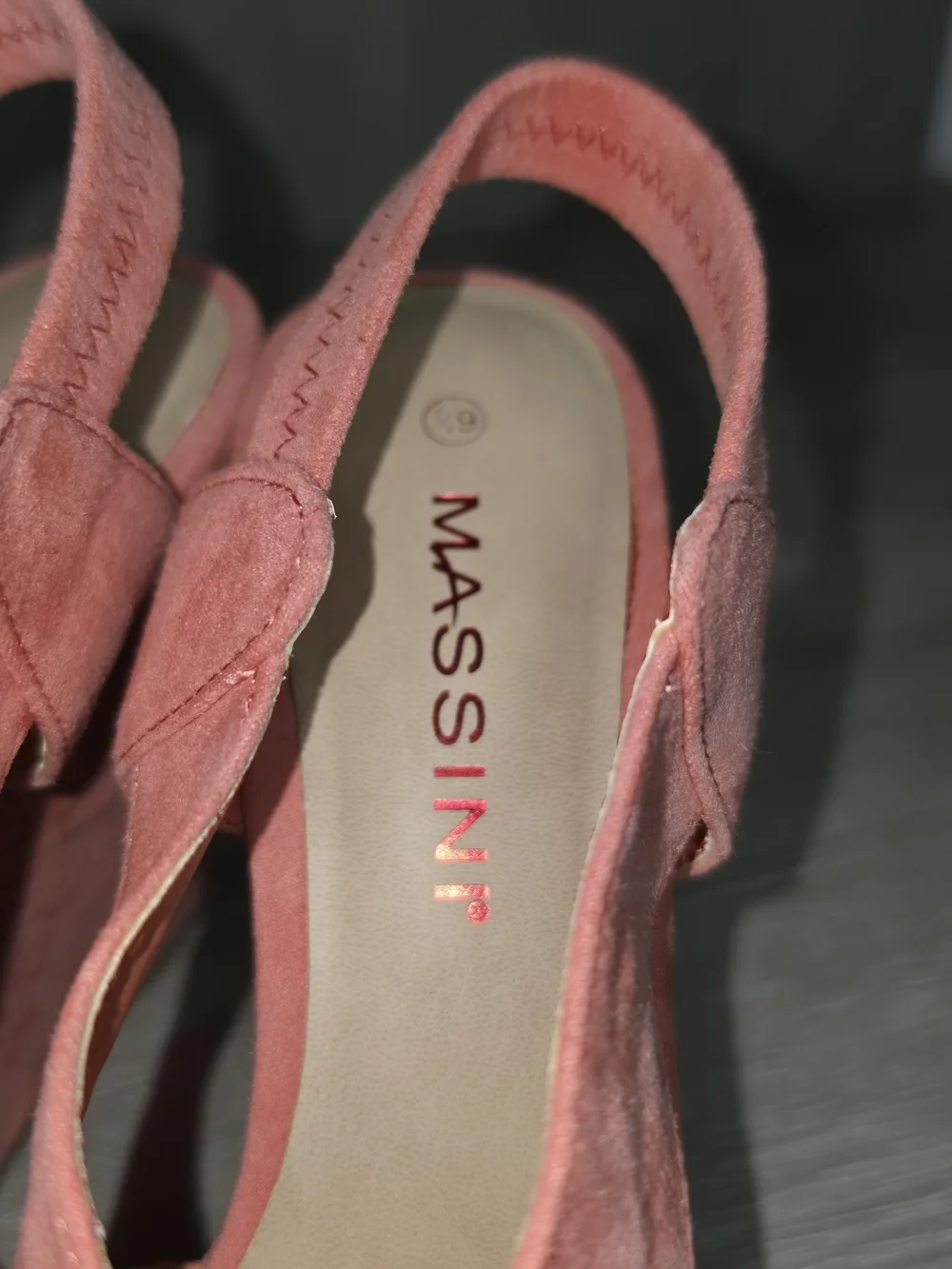 Massini Mindy Women's Coral Suede Platform Wedge Sandals Size 6.5